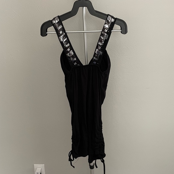Vivint Black Top with Silver and Black Sequins and Ruching in the Sides - Picture 7 of 9